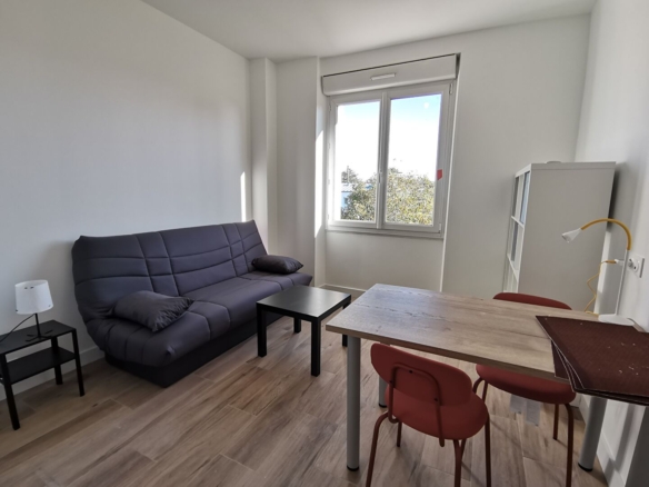 Studio meublé et rénové