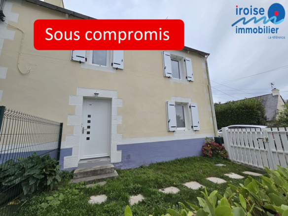 MAISON EN PIERRES