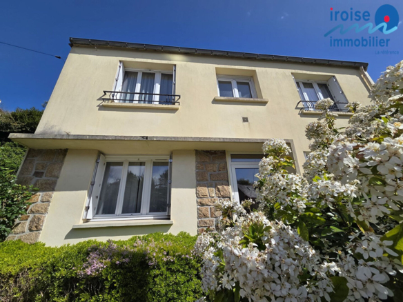 MAISON 5 CHAMBRES NON MITOYENNE