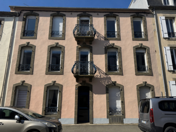 JOLI APPARTEMENT T2 PARFAIT  ETAT